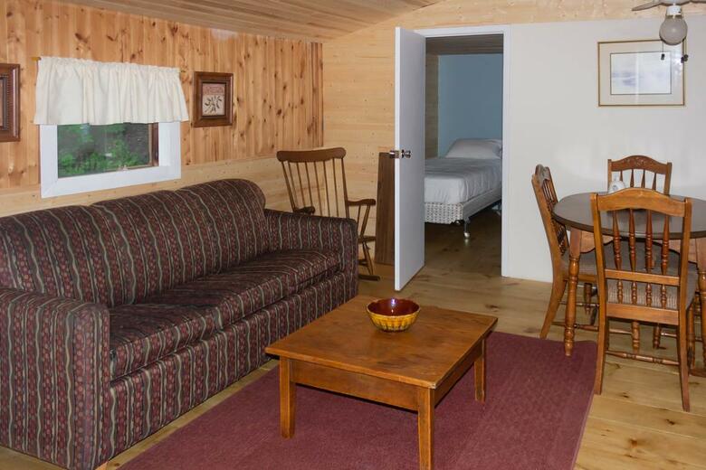 Hotel Mattawa River Cottages & Cardinal Restaurant