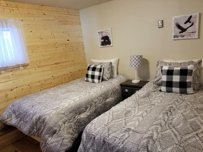 Hotel Mattawa River Cottages & Cardinal Restaurant