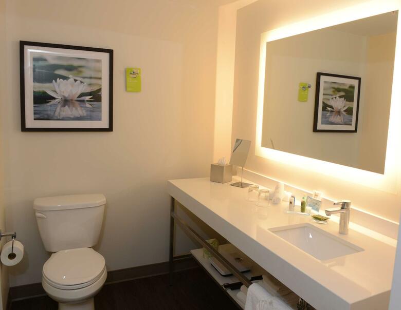 Radisson Kingswood Hotel Suites Fredericton Nb