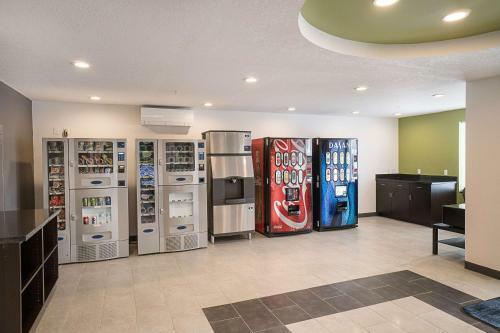 Hotel Studio 6 Bruderheim
