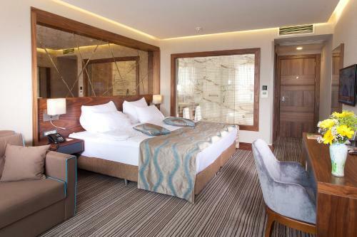Artur Hotel