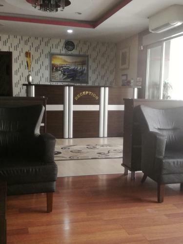 Kayzer Hotel