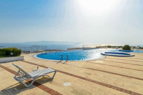 Grand Sea View Aparts