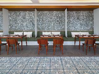Hotel The Bale Phnom Penh