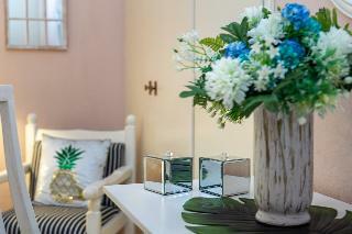 Hotel V.a. Boutique Apartments And Suites