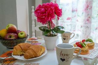 Hotel V.a. Boutique Apartments And Suites