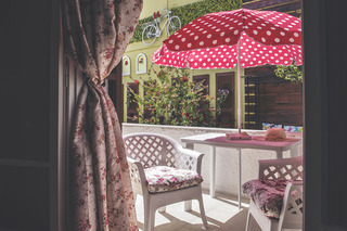 Hotel V.a. Boutique Apartments And Suites