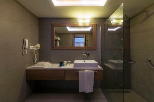 Liv Hotel
