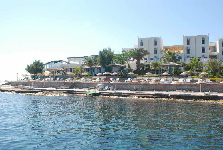 Acacia Hotel