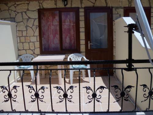 Poseidon Hotel Side