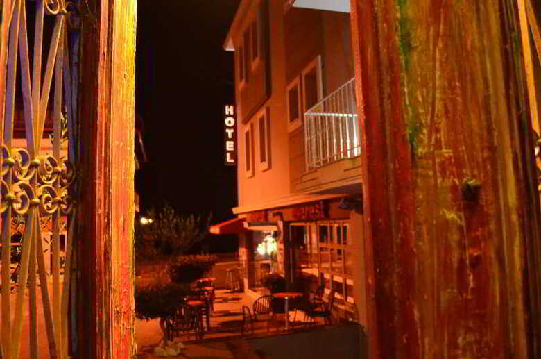 Rastoni Hotel