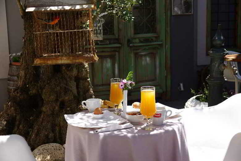 Rastoni Hotel