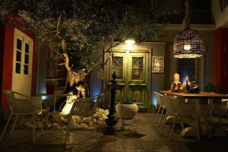 Rastoni Hotel
