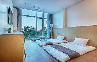Hotel Naksan Beach