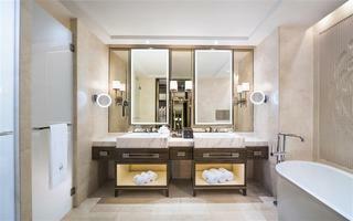 The Grand Mansion, A Luxury Collection Hotel