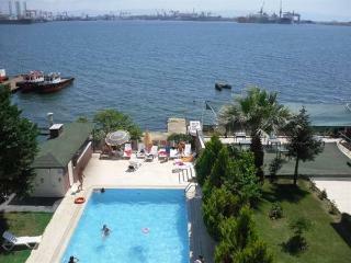 Blue Marine Hotel