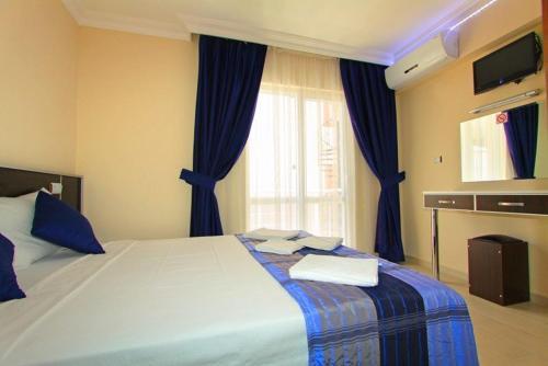 Aristo Hotel