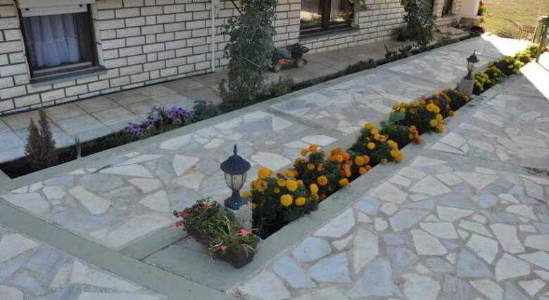 Hotel Vila Damaja