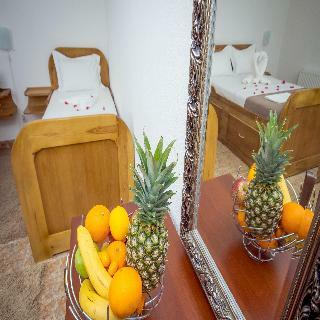 Hotel Pharos