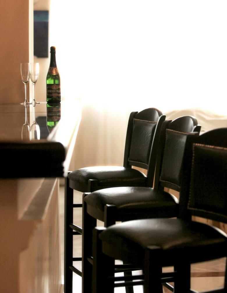 Alexiou Hotel