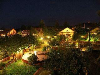 Traditional Villas Therianos
