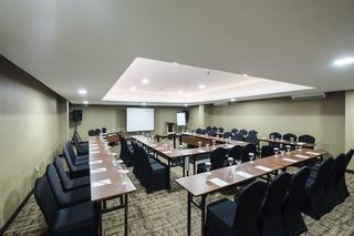 Lynn Hotel