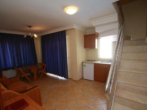 Sea Breeze Hotel And Apartments