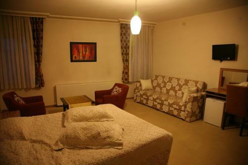 Aymini Hotel