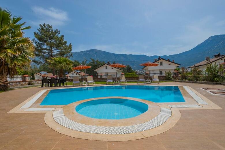 Olympia Villas