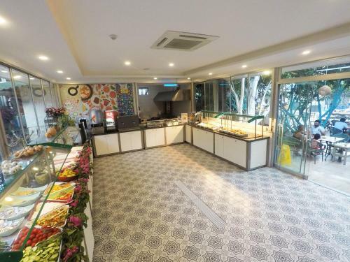 Tonoz Beach Hotel