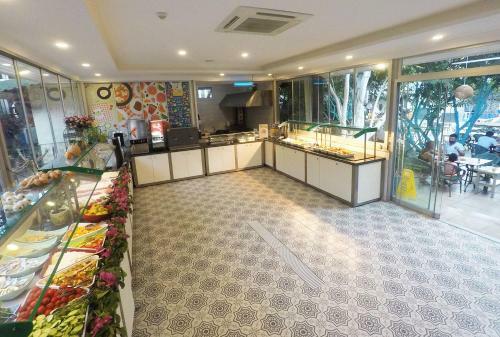 Tonoz Beach Hotel