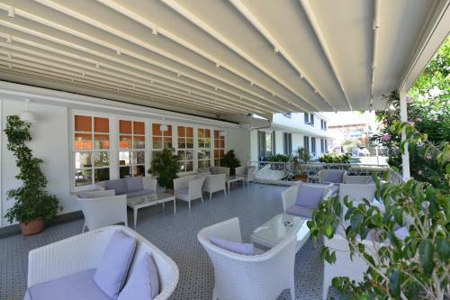 Tonoz Beach Hotel