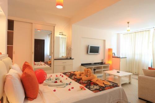 Nicholas Heights Deluxe Suite Hotel