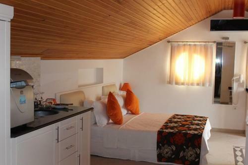 Nicholas Heights Deluxe Suite Hotel