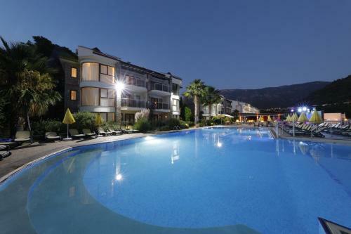 Nicholas Heights Deluxe Suite Hotel