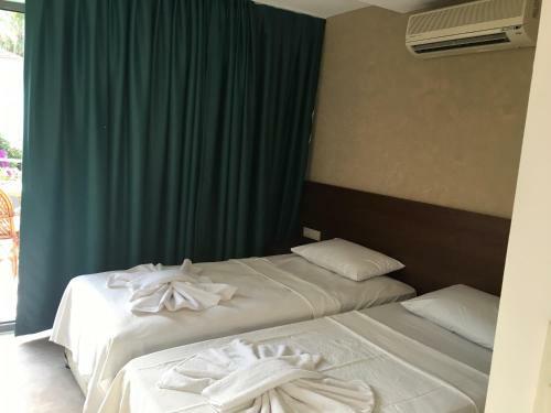 Hostal Mellis Beach Hotel