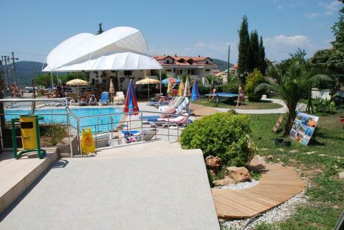 Ant Apart Hotel