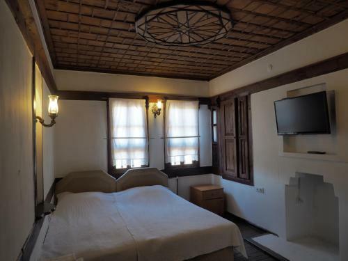 Hostal Turgut Reis Konak