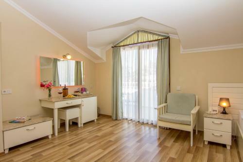 Unsal Hotel