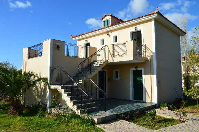 Apartamentos Koukounaries Studios
