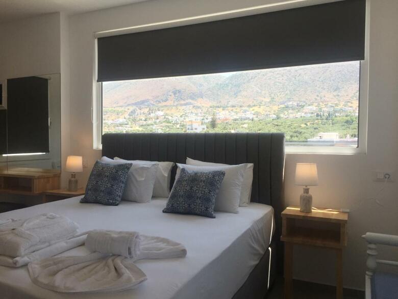 Adamakis Hotel