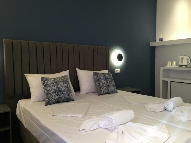 Adamakis Hotel