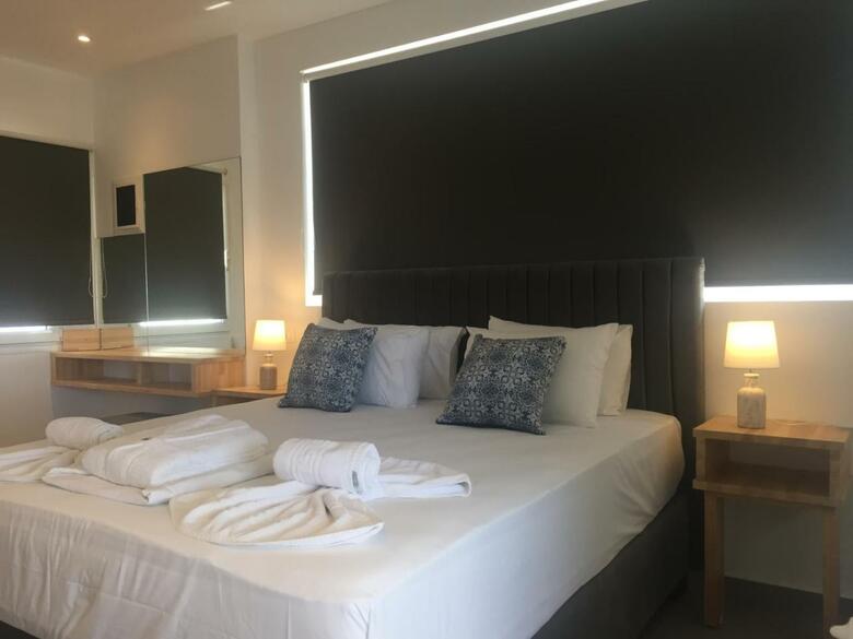 Adamakis Hotel