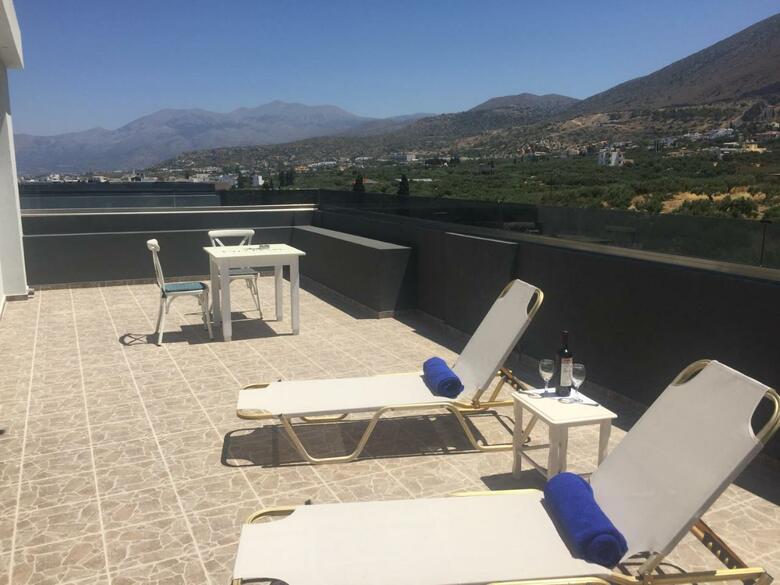 Adamakis Hotel