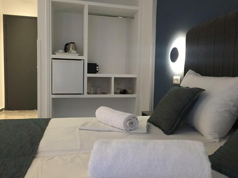 Adamakis Hotel