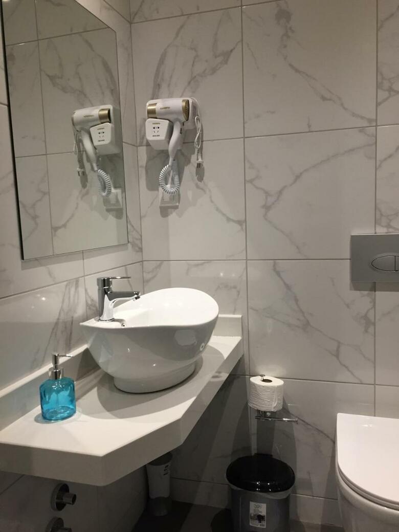 Adamakis Hotel