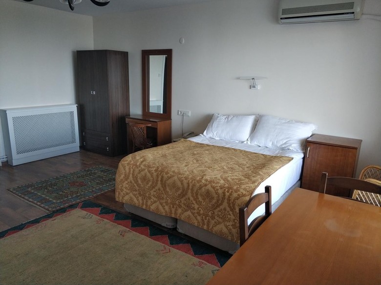 Hali Hotel