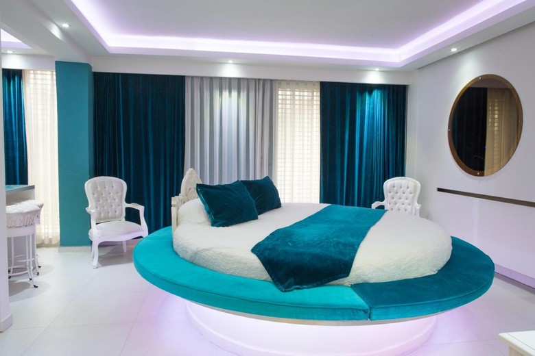 Hotel Mood Design Suites