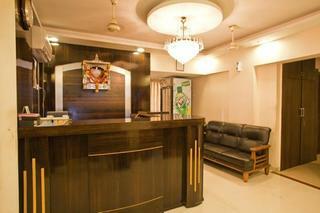 Hotel Daisy Residency