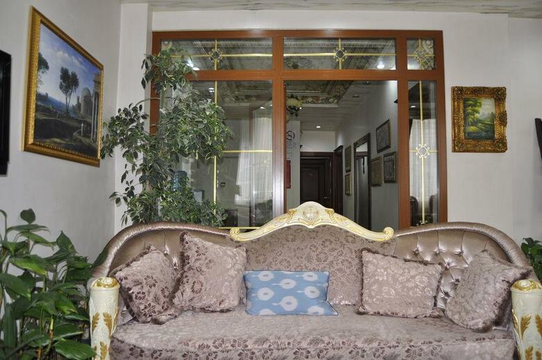Basileus Hotel